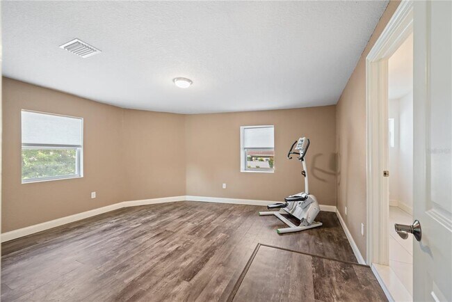 Building Photo - 1109 Belcher Rd