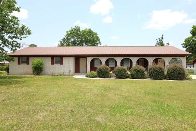 Primary Photo - 3101 Wallace Dr