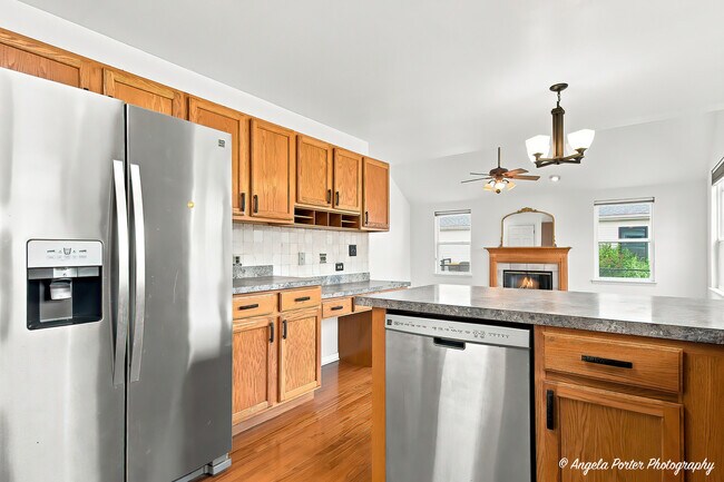 Building Photo - 10570 Wing Pointe Dr