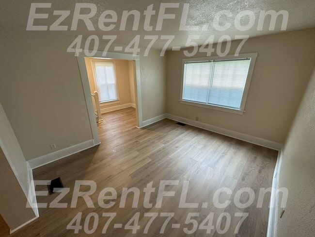 Building Photo - Charming 3/2 in Great Location In Deland