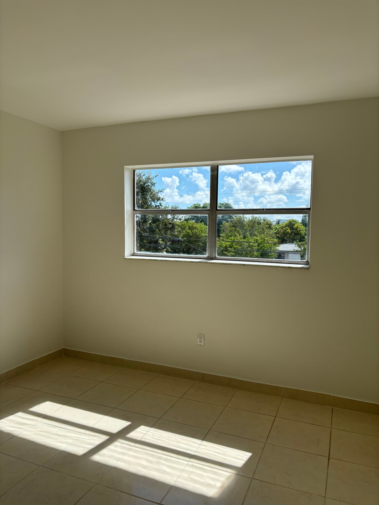 Building Photo - 3640 NW 9th St