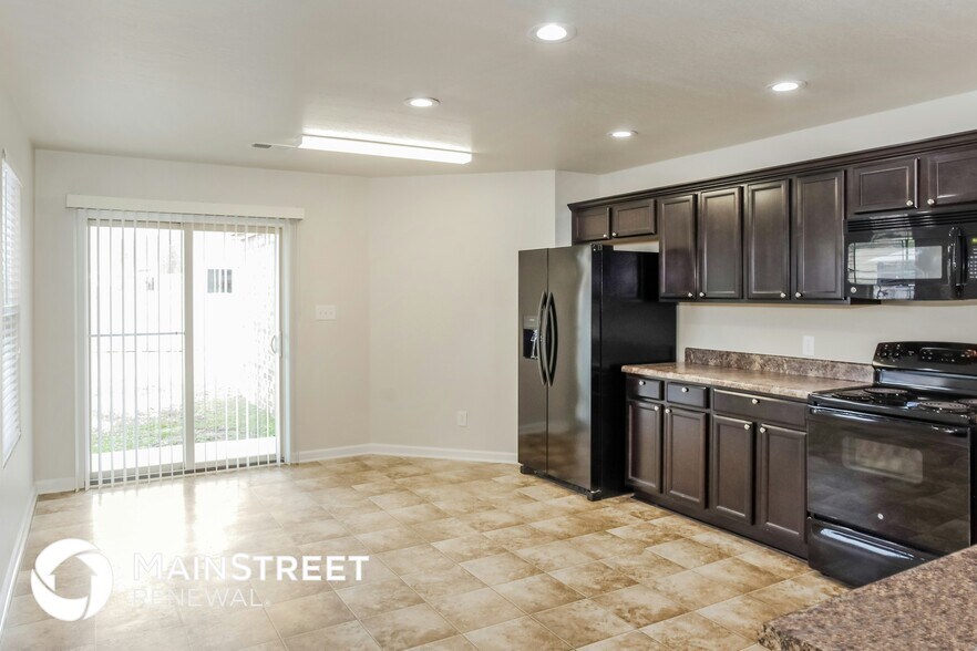 Building Photo - 119 Darrow Creek Dr