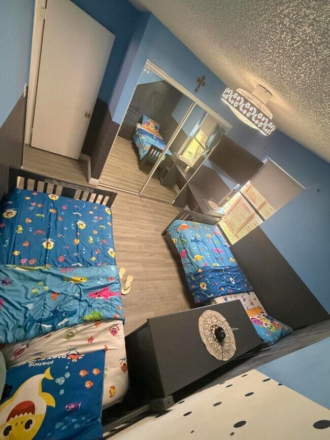 Building Photo - 10343 Greenhouse Rd