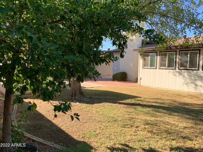 Building Photo - 3213 W McRae Way