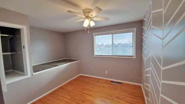 Building Photo - 3 Bd 1.5 Bath Home