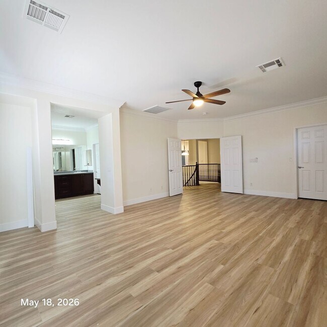 Building Photo - Gorgeous Home For Rent