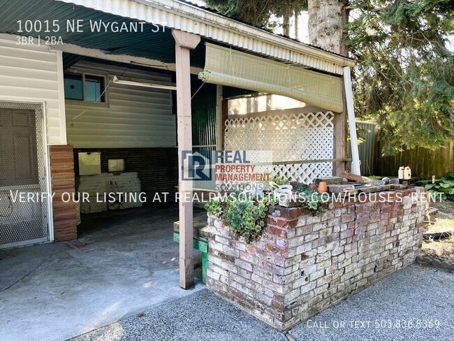 Building Photo - 10015 NE Wygant St