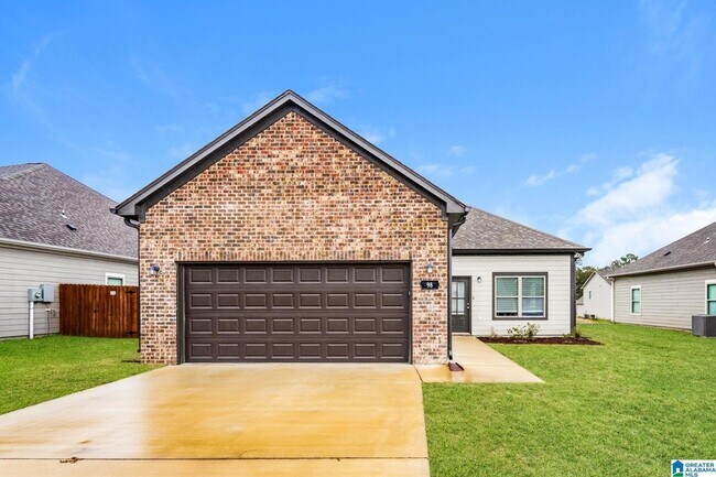 Primary Photo - 98 Kings Wy