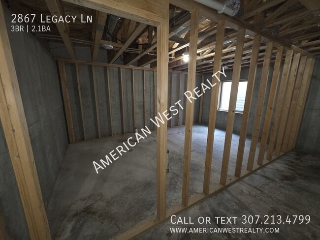 Building Photo - 2867 Legacy Ln