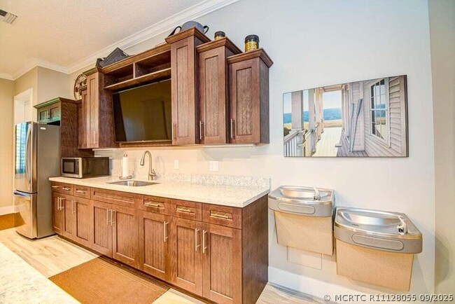 Building Photo - 151 Sword Fern Pl