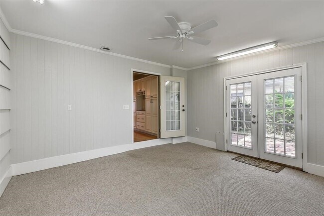 Building Photo - 22 Lyncrest Dr