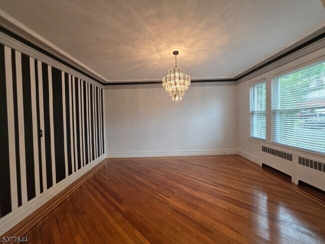 Building Photo - 86 Keer Ave