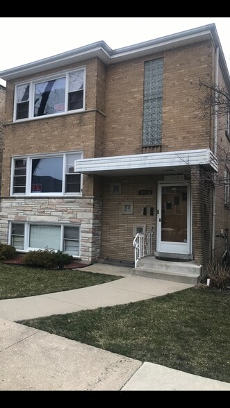 Primary Photo - 10306 Chaucer St