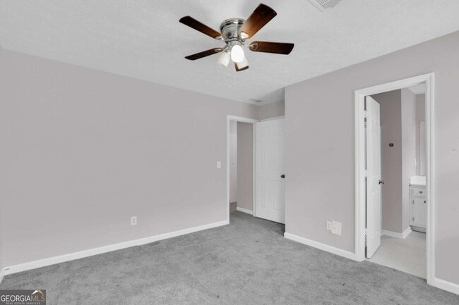 Building Photo - 3033 Parkside Ct