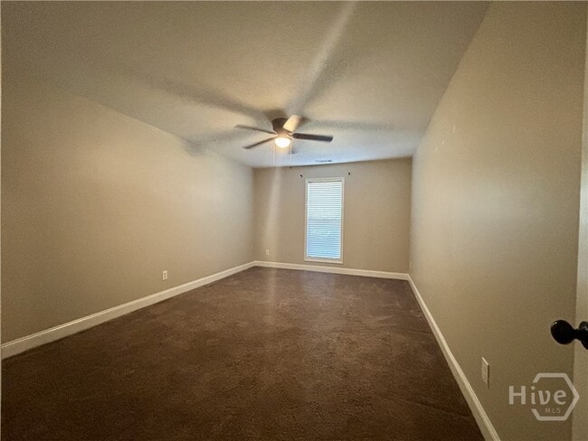 Building Photo - 140 Rolling Oaks Ln