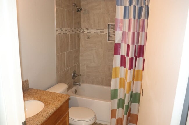 Building Photo - For Rent – Renovated 3BR Home in Providenc...