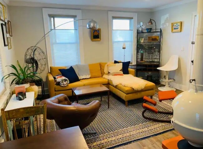 Primary Photo - 136 Clark St