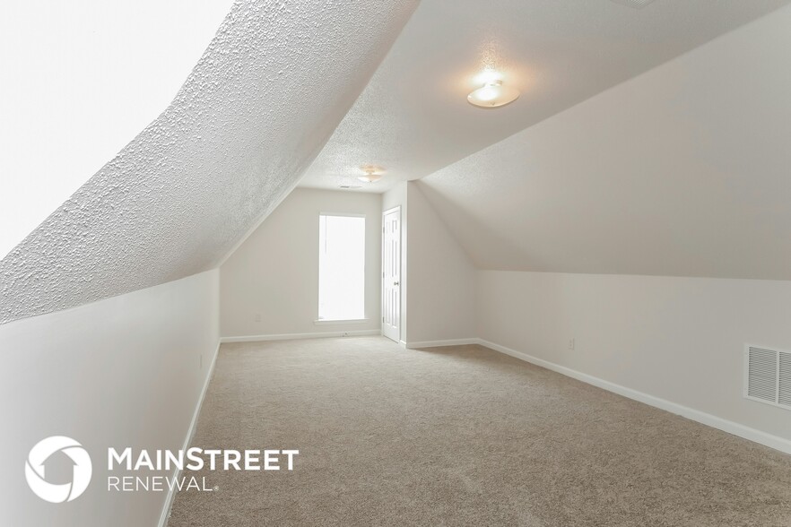 Building Photo - 4664 Orange Tulip Dr