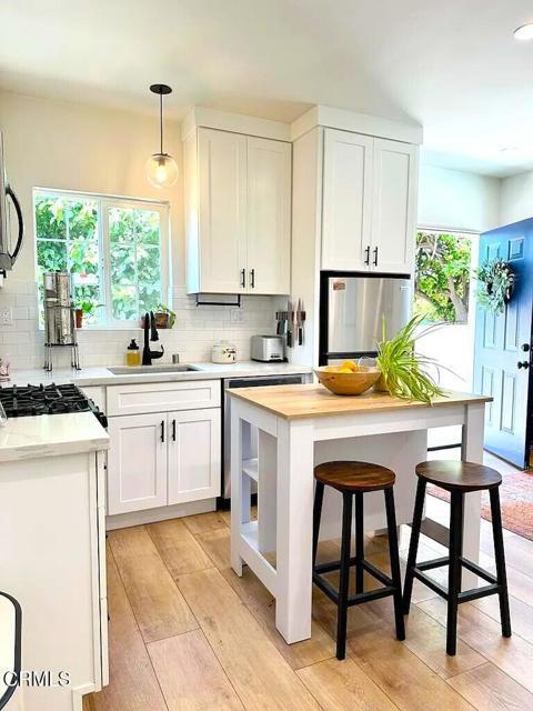 Building Photo - 3332 Thorpe Ave