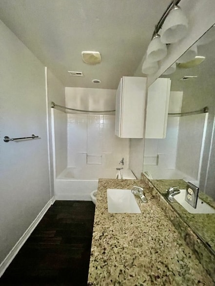 Building Photo - 2525 S 3rd St