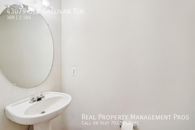 Building Photo - 43079 Old Gallivan Terrace