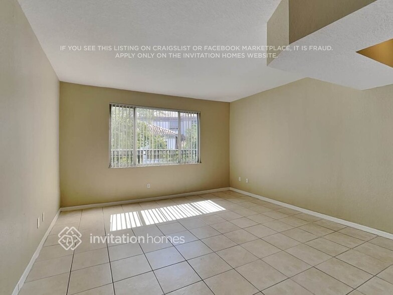 Building Photo - 741 SW 148th Ave