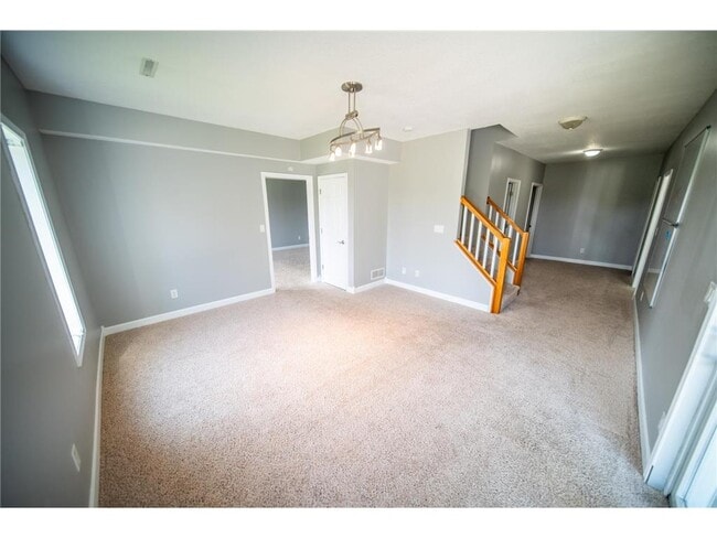 Building Photo - 5182 Southern Ridge Ln SW