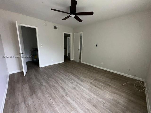 Building Photo - 3123 Oakland Shores Dr