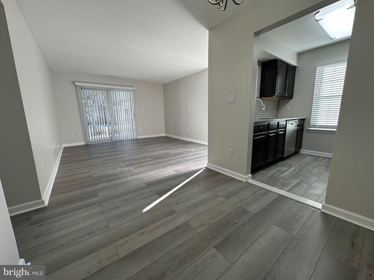 Building Photo - 1003 Oswego Ct