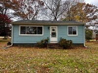 Building Photo - 108 Chesterfield Rd