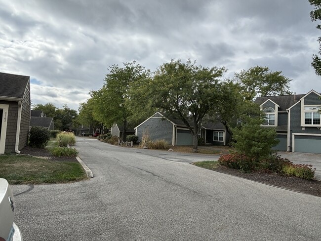 Building Photo - 4771 Stansbury Ln