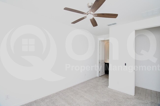 Building Photo - 12581 W Daley Ln
