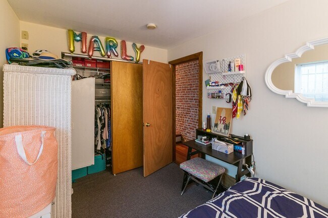 Building Photo - 745 S 20th St