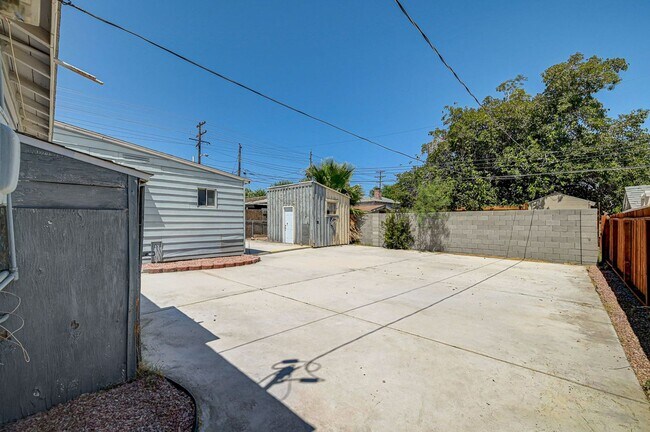 Building Photo - Bridger Ave.