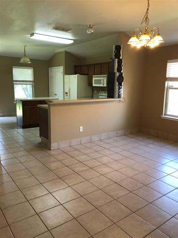 Building Photo - 524 Caravan Dr