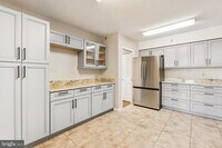 Building Photo - 3709 S George Mason Dr