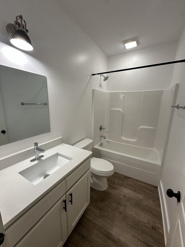 Building Photo - Updated 3BR Home Near Tennessee River | Pet Friendly