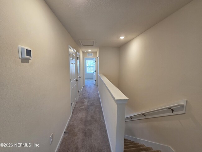 Building Photo - 98 Red House Cir