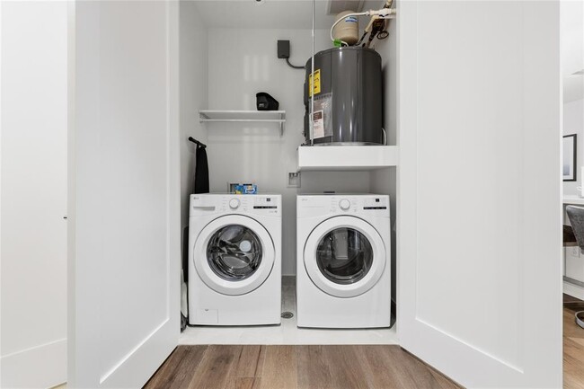 Building Photo - 82 Island Dr