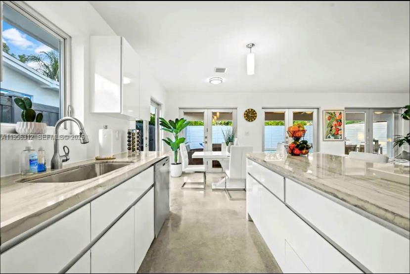 Building Photo - 3427 Frow Ave