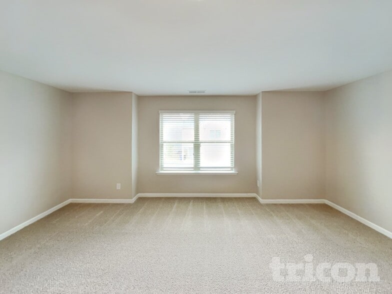 Building Photo - 147 Southwind Ln