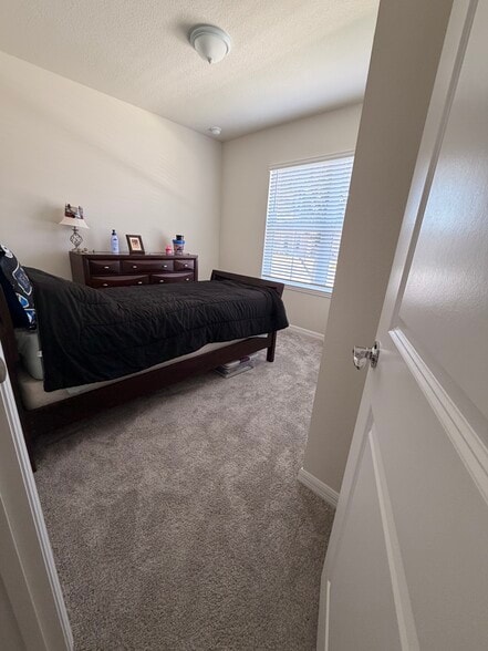 Bedroom 2 (front facing) - 3438 Orange Rose Loop