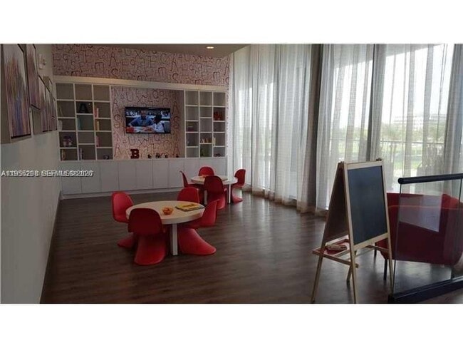 Building Photo - 5252 NW 85th Ave