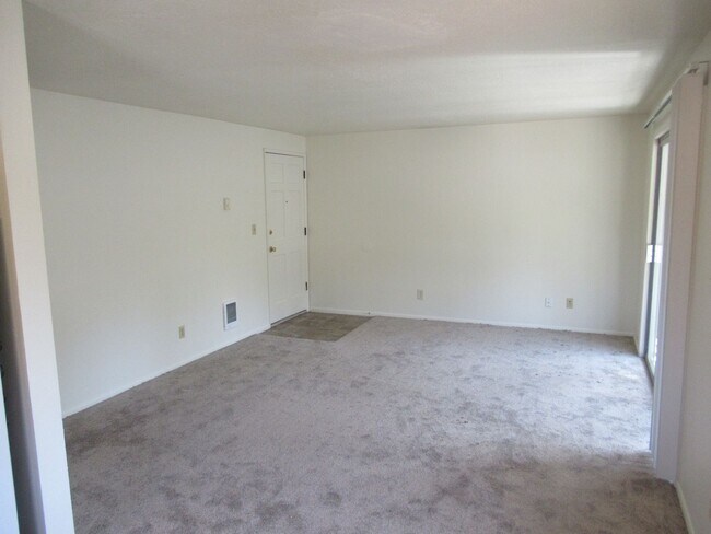 Building Photo - One Bedroom Apartment by Bush Park