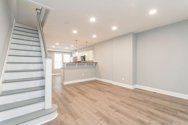 Building Photo - Gorgeous ~ Spacious ~ Brand New 3 Bedroom ...