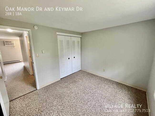 Building Photo - 230 Oak Manor Dr