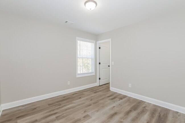 Building Photo - 1757 Maxey Ln