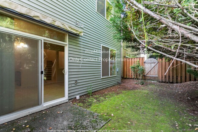 Building Photo - 16255 SW Whistling Swan Ln