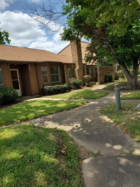 Building Photo - 8532 Maplecrest Dr