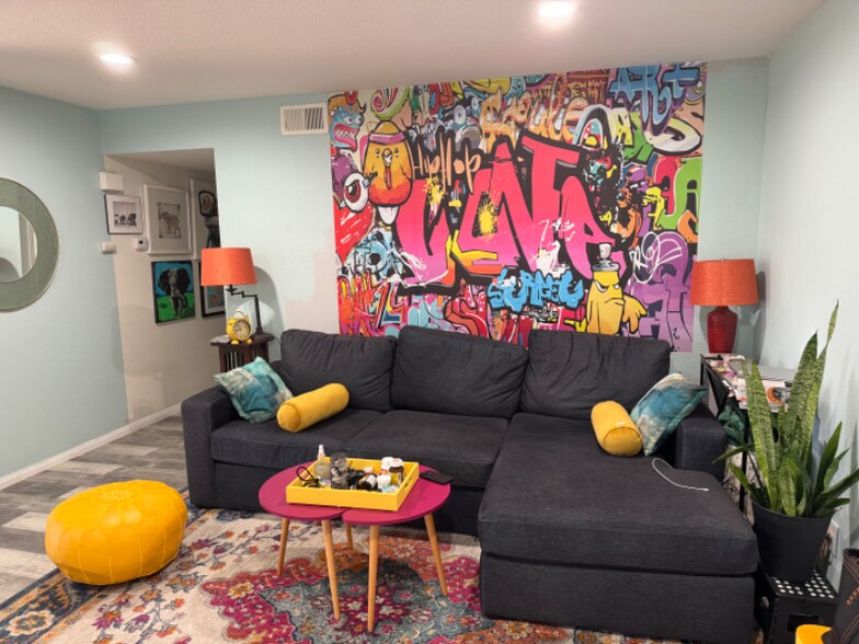 Building Photo - 514 Calle Montecito